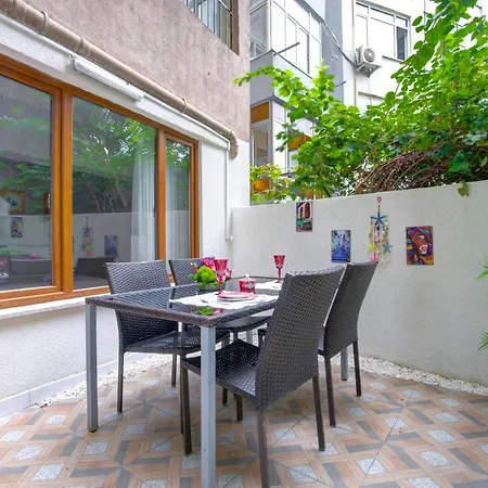 Comfortable House For Families Close To Taksim Istambul